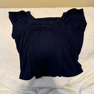 Women’s blue short sleeve top